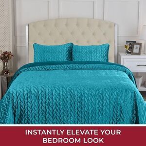 Mellanni Oversized Queen Velvet Quilt Set - Bedding Cover with Shams - 3 pc Teal